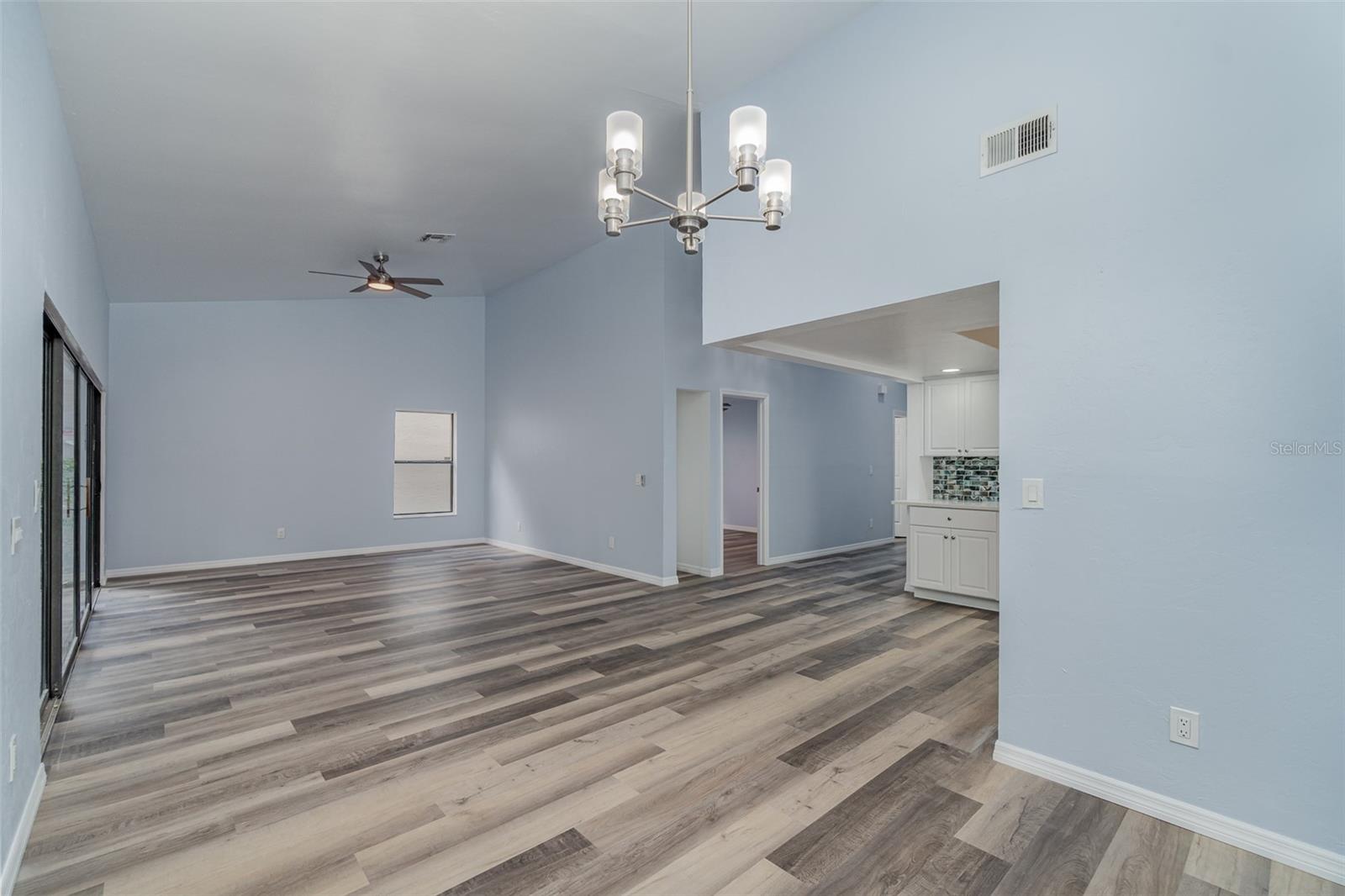 KELLY GREENS 01 - Residential