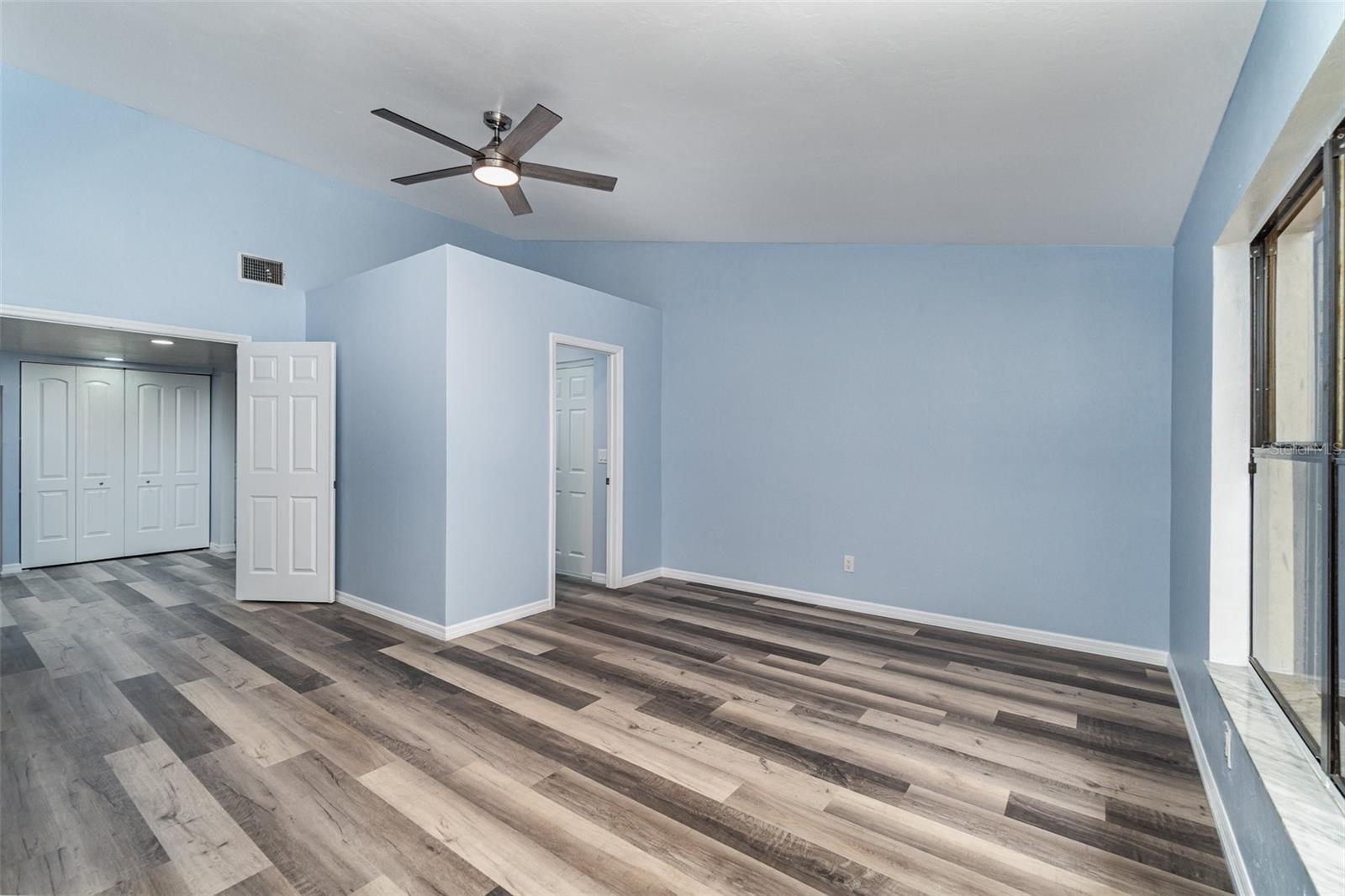 KELLY GREENS 01 - Residential