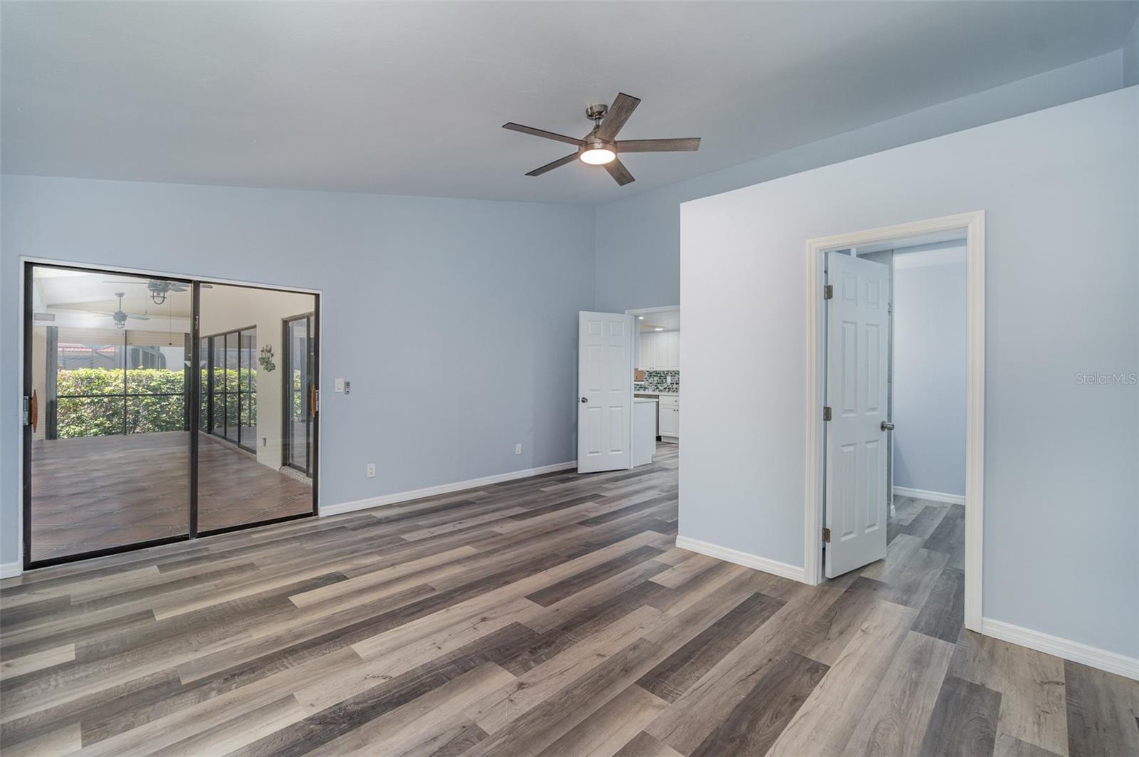 KELLY GREENS 01 - Residential