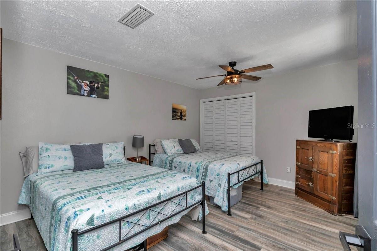 TIMBERLANE ESTATES - Residential