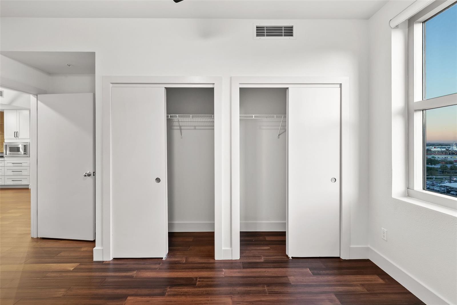 GRAND CENTRAL AT KENNEDY RESID - Residential