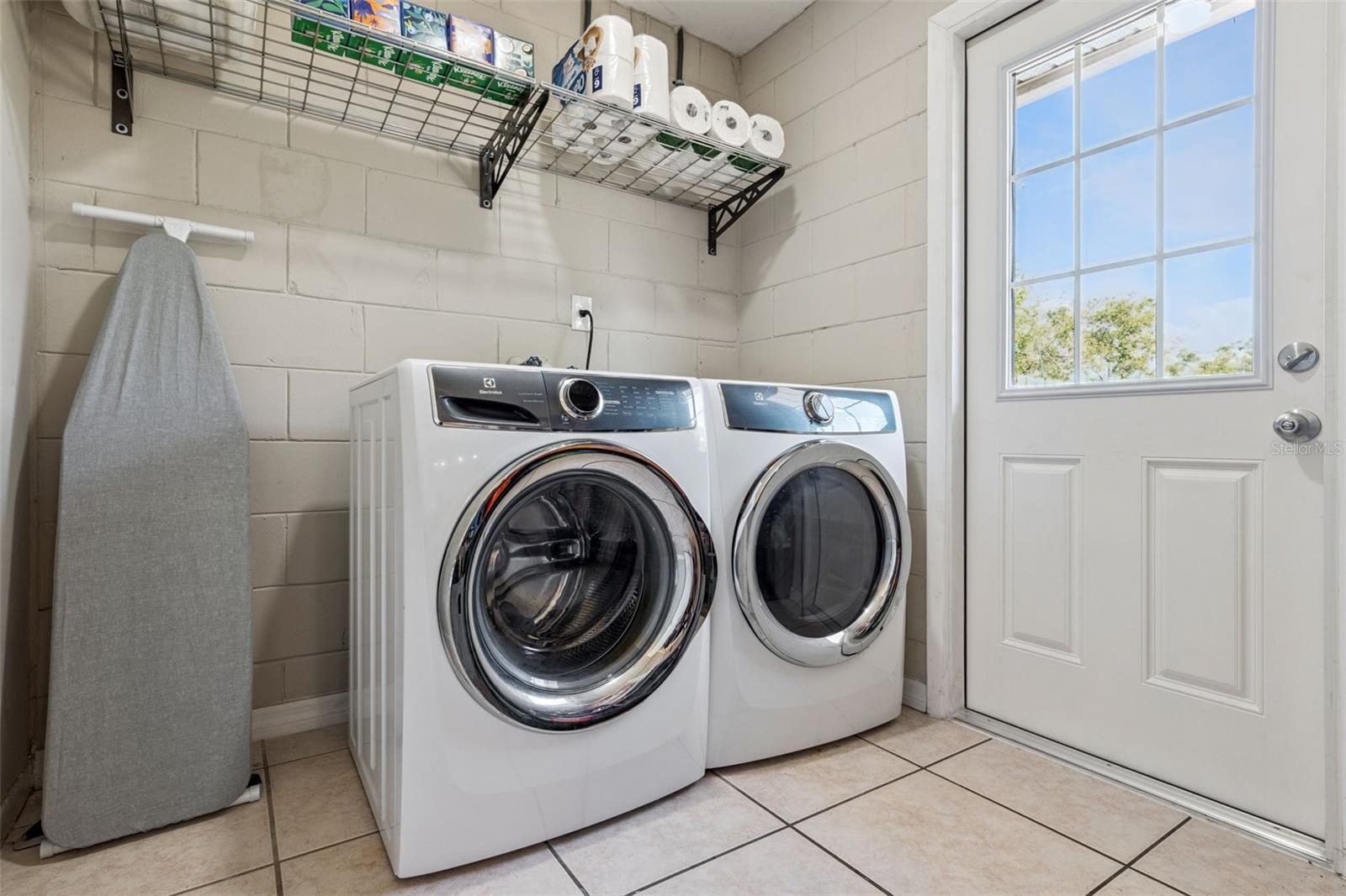 SPRING OAKS - Residential