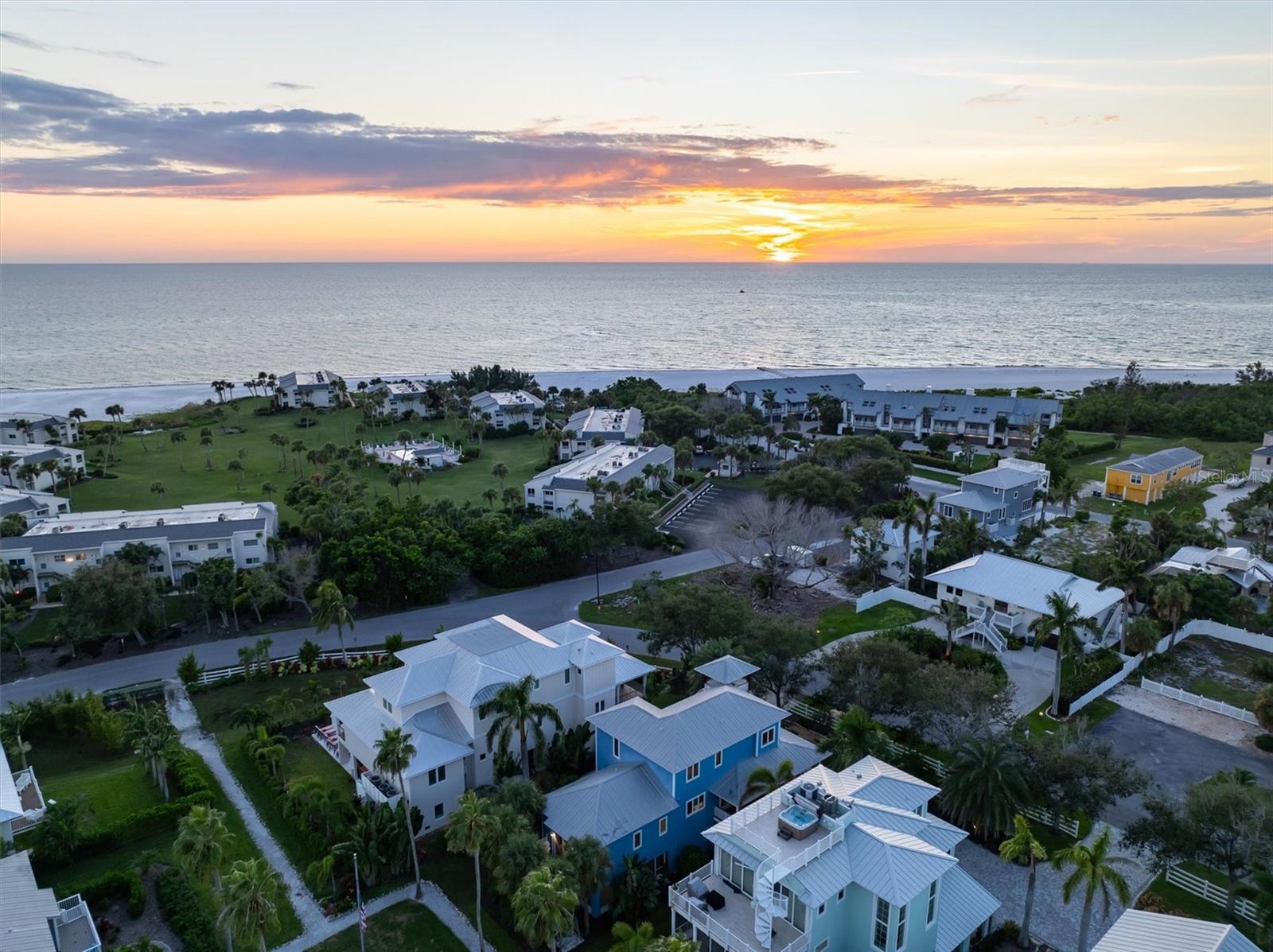 CONRAD BEACH - Residential
