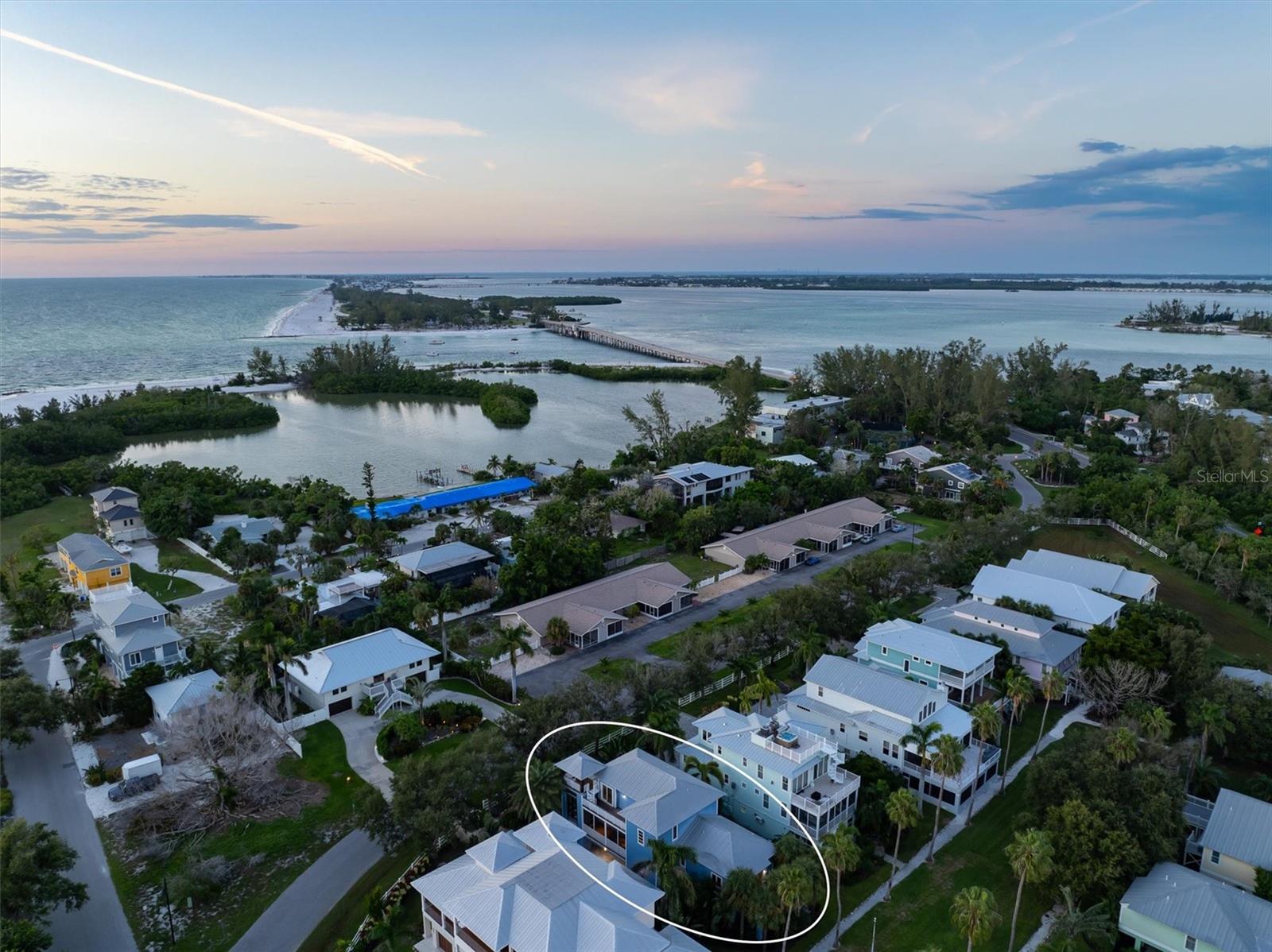 CONRAD BEACH - Residential