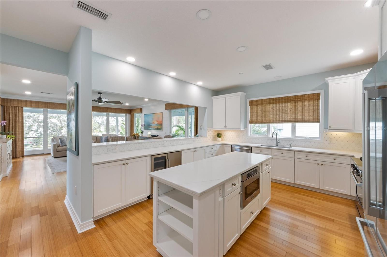 CONRAD BEACH - Residential