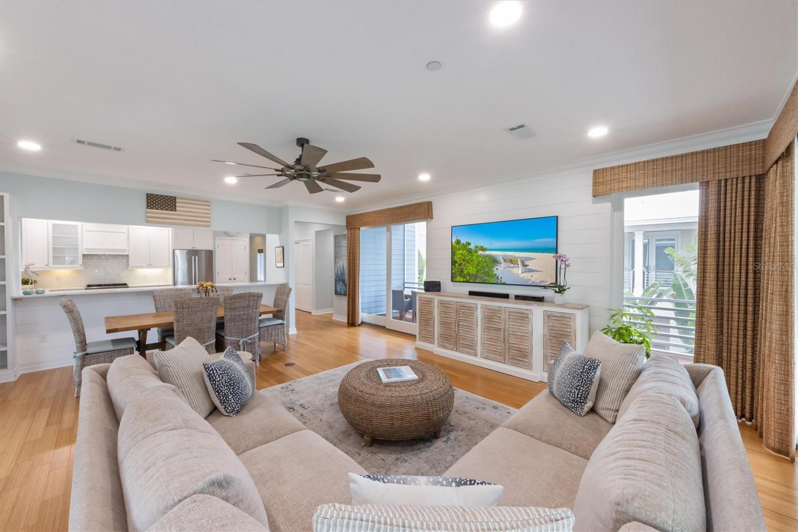CONRAD BEACH - Residential