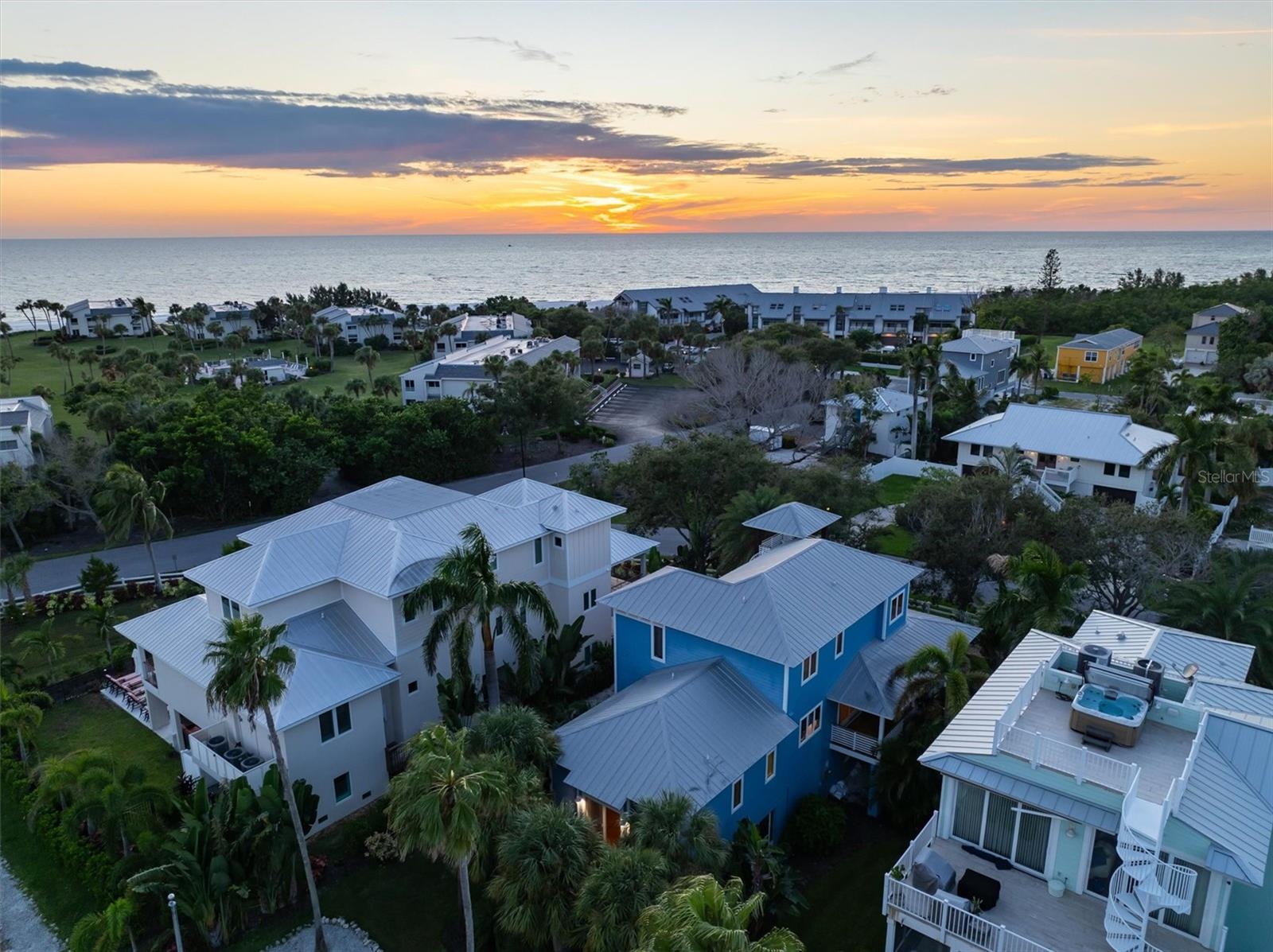 CONRAD BEACH - Residential