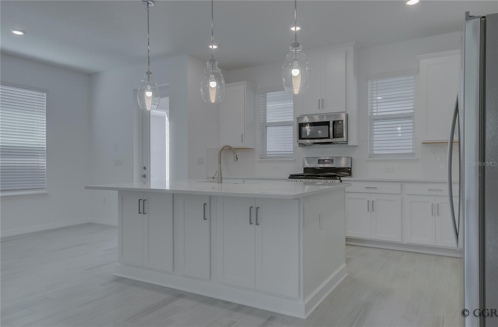 HARVEST/OVATION - Residential Lease