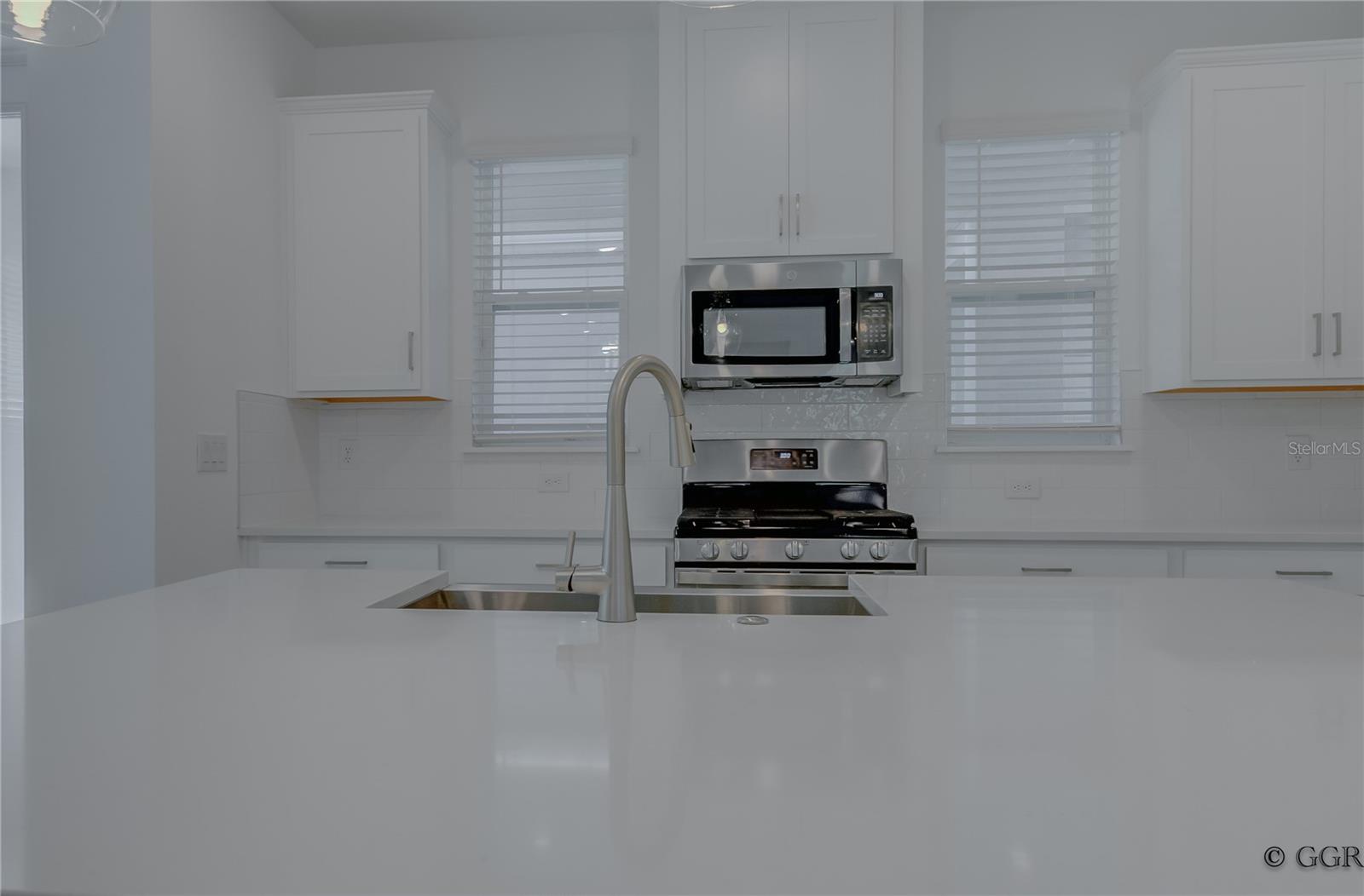 HARVEST/OVATION - Residential Lease