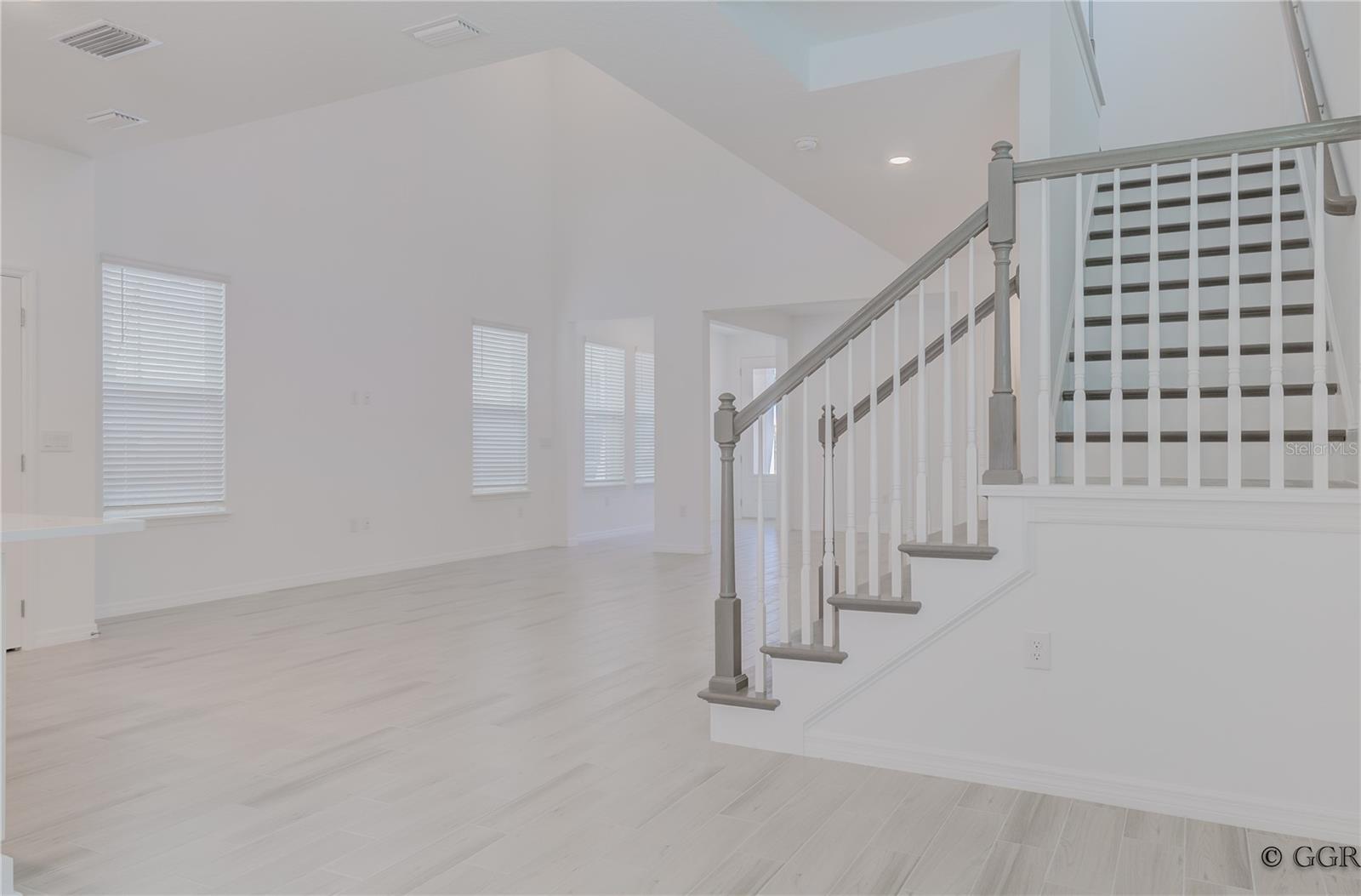 HARVEST/OVATION - Residential Lease