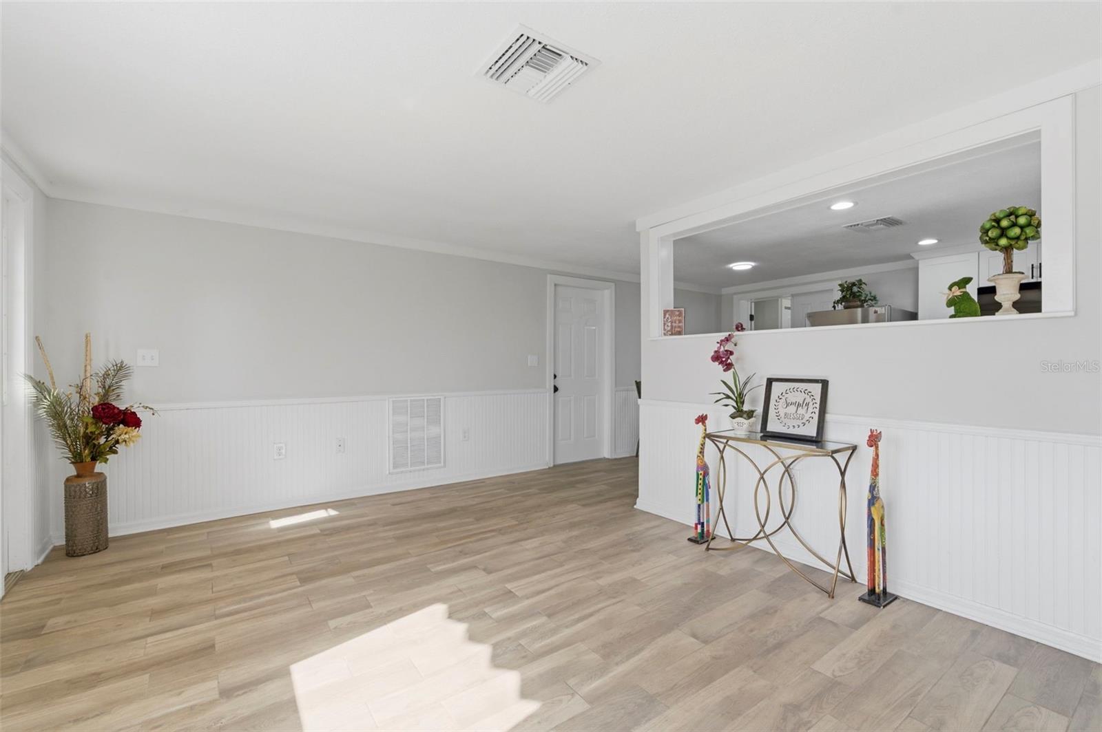 HOLIDAY HILLS - Residential