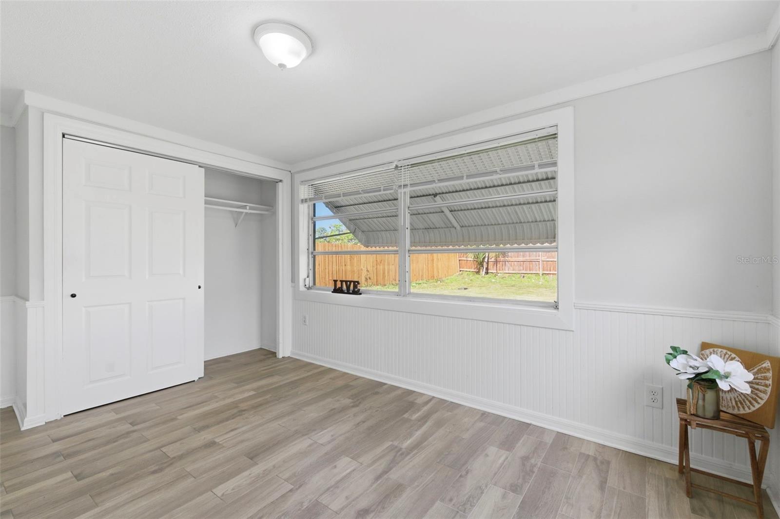 HOLIDAY HILLS - Residential