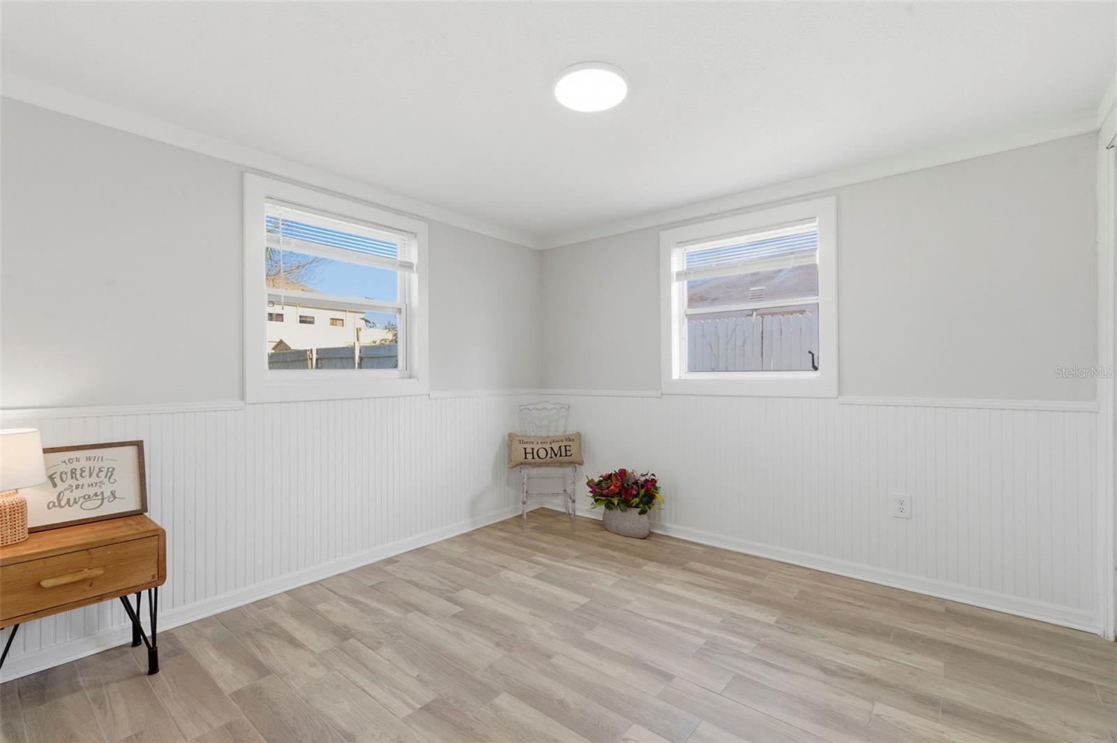 HOLIDAY HILLS - Residential