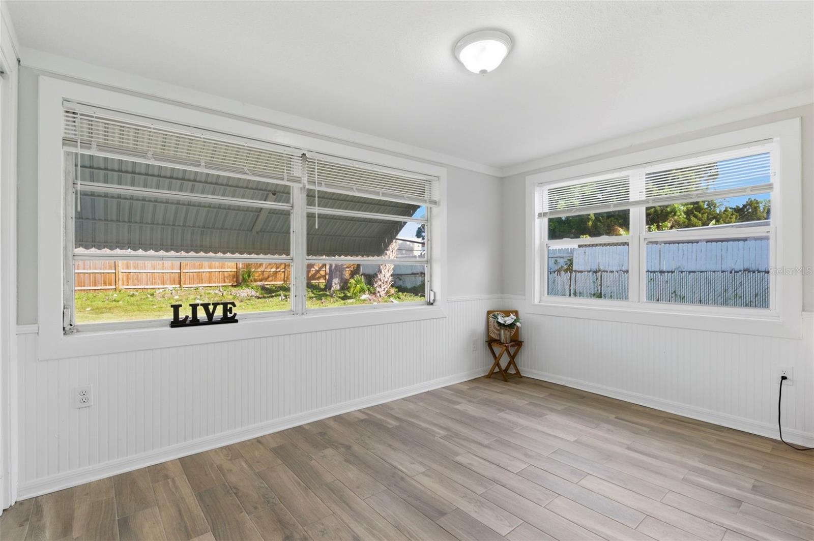 HOLIDAY HILLS - Residential