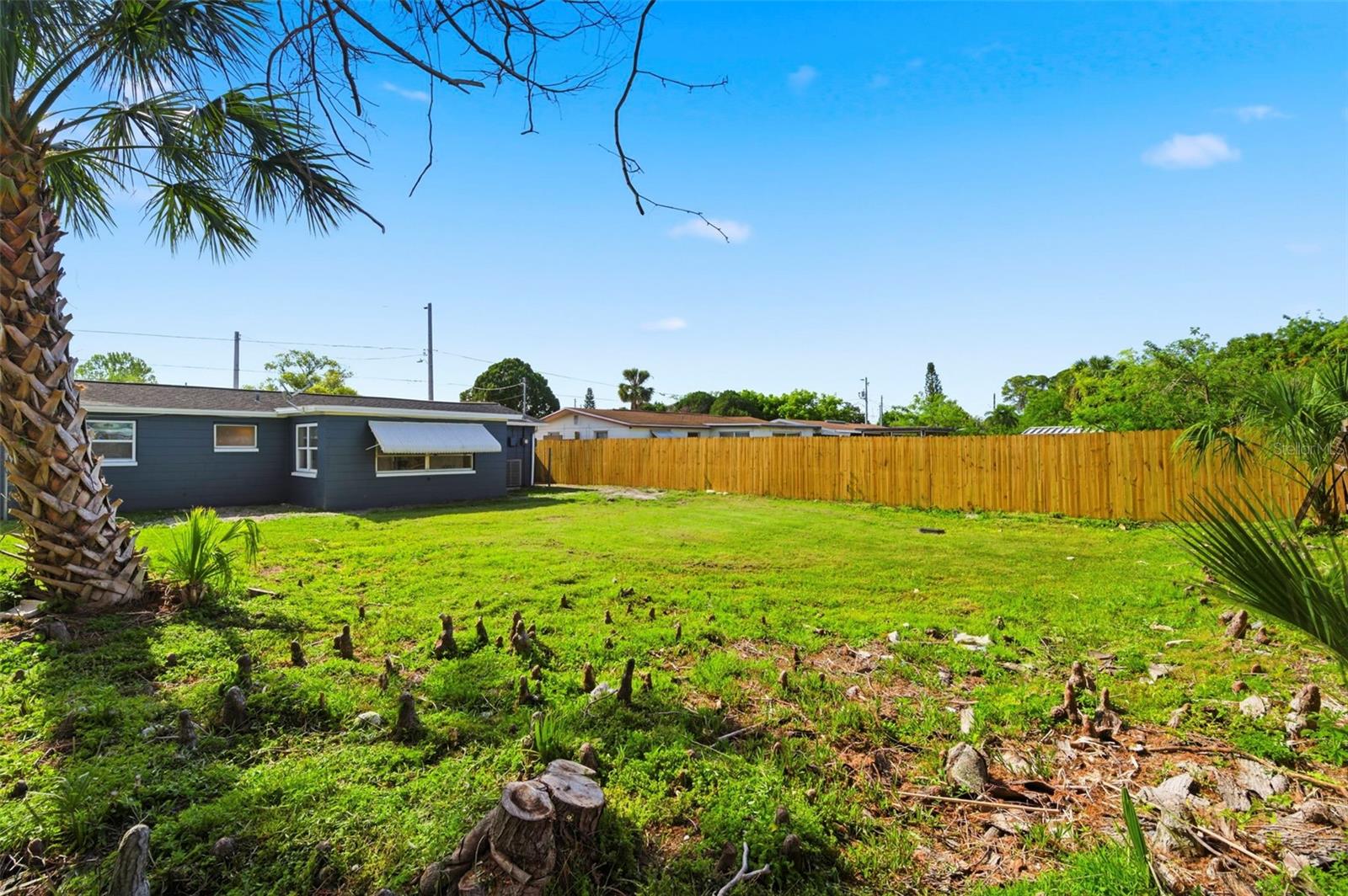 HOLIDAY HILLS - Residential