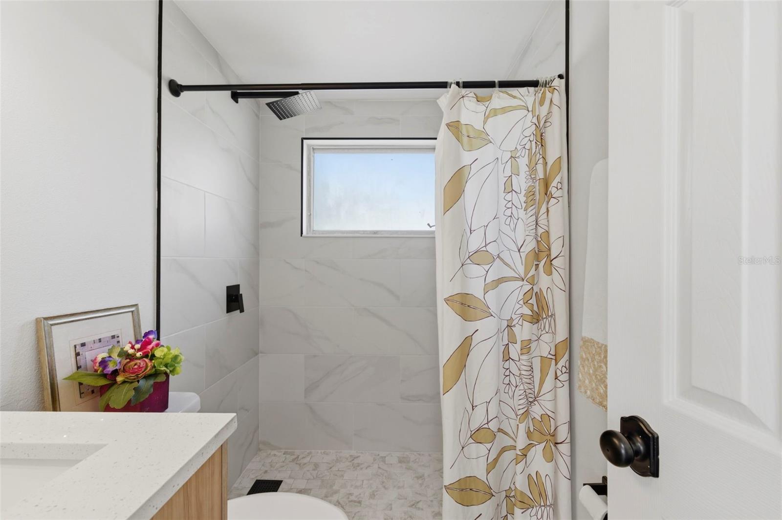 HOLIDAY HILLS - Residential