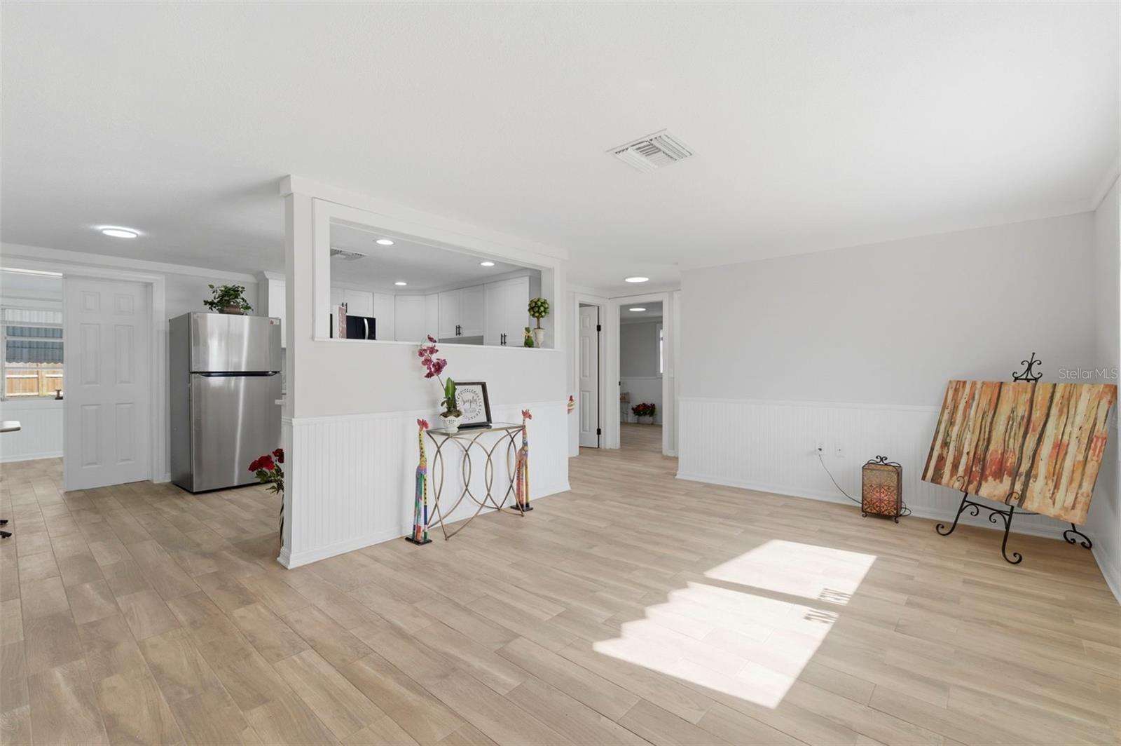 HOLIDAY HILLS - Residential