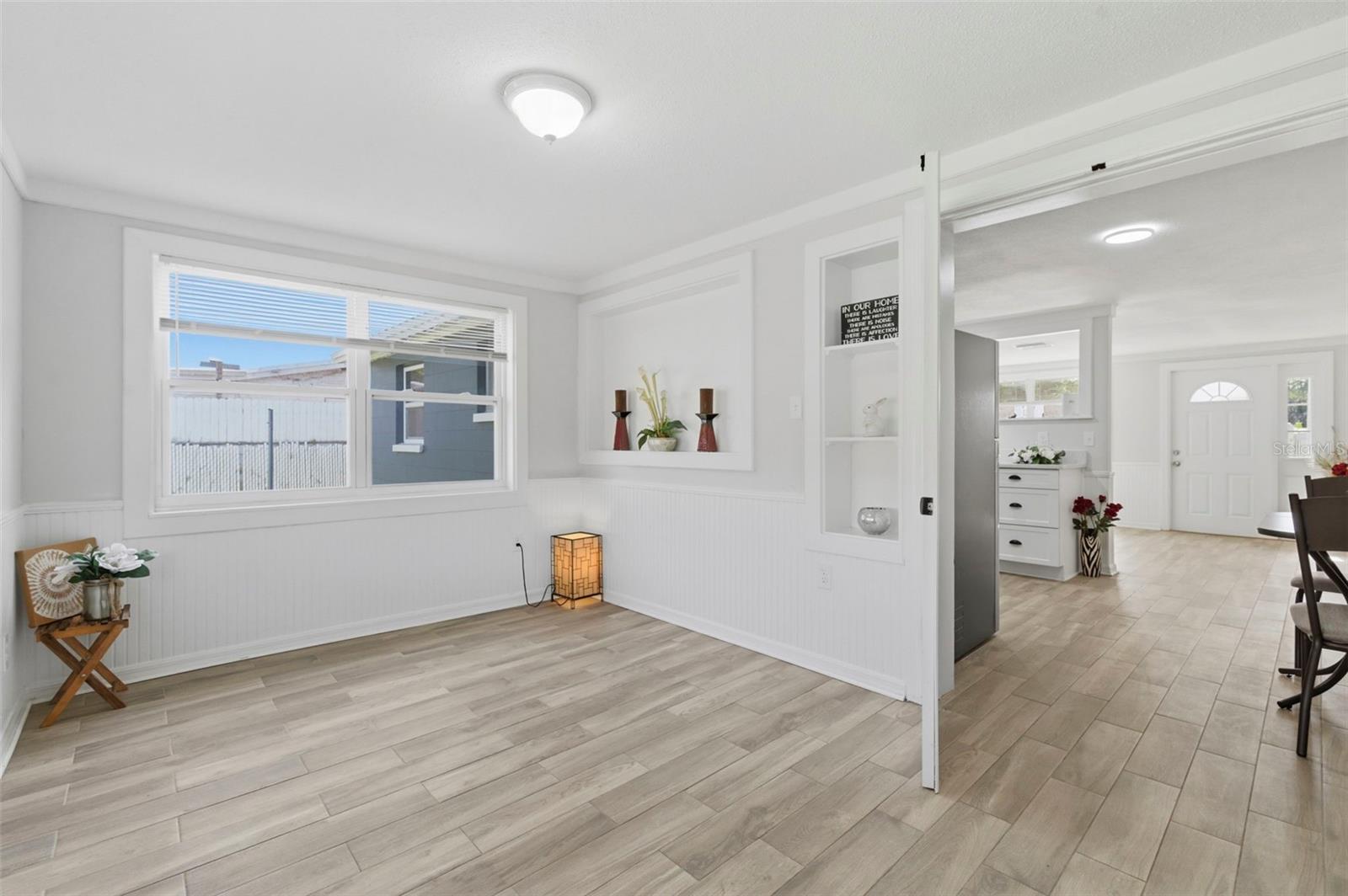 HOLIDAY HILLS - Residential