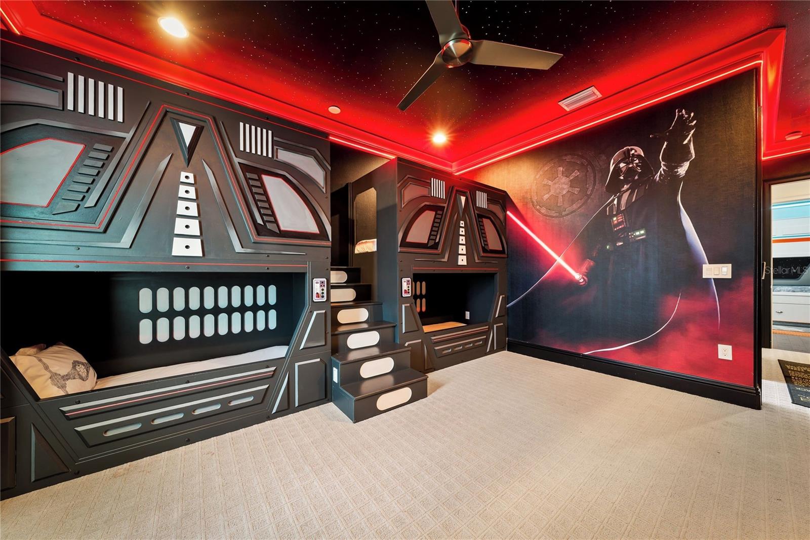 REUNION WEST VLGS NORTH - Residential