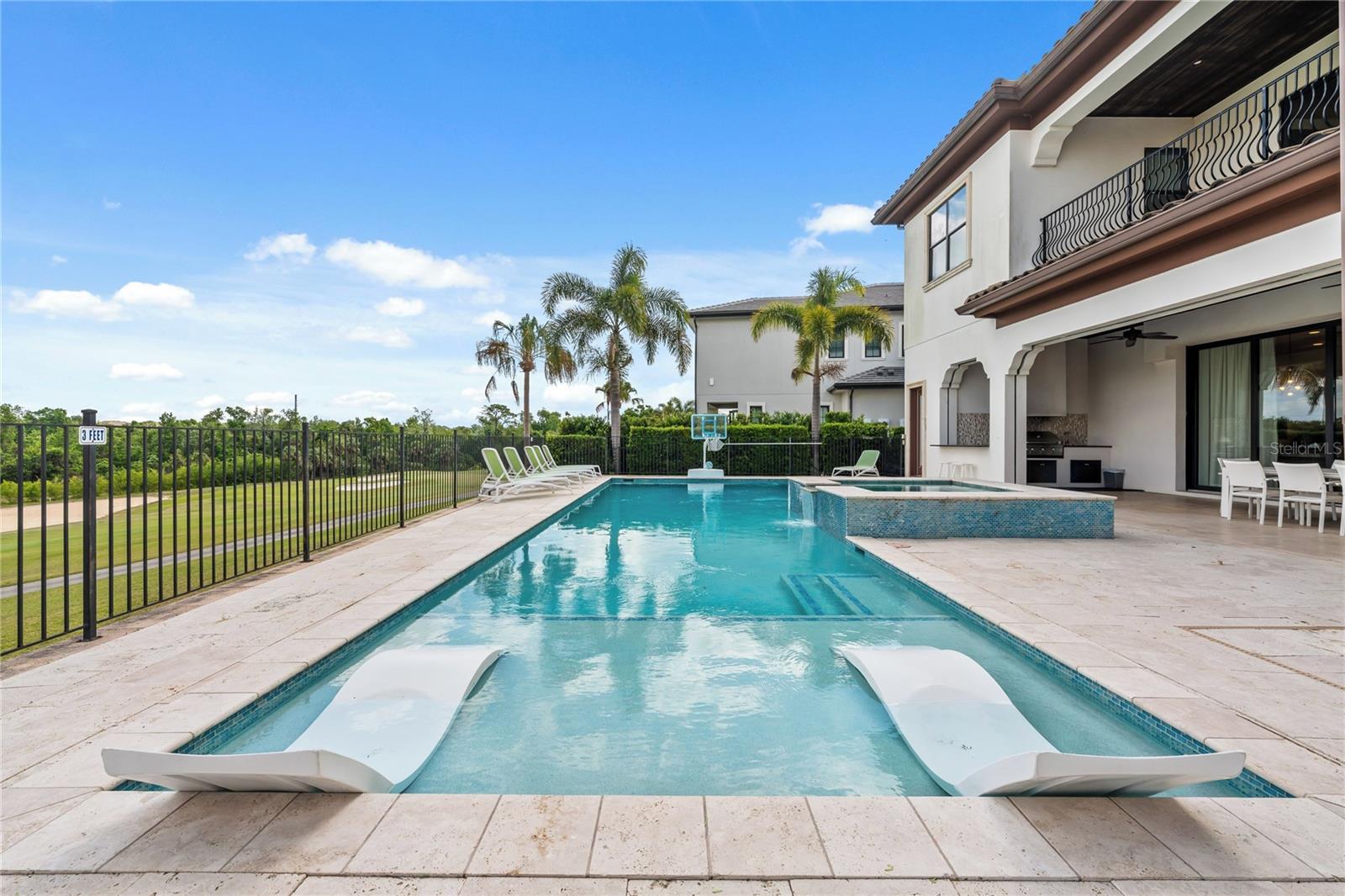 REUNION WEST VLGS NORTH - Residential