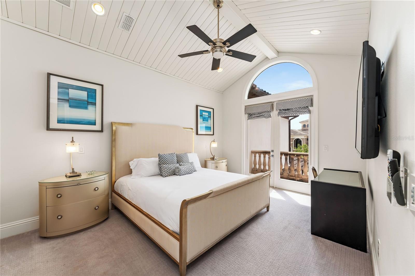 REUNION WEST VLGS NORTH - Residential