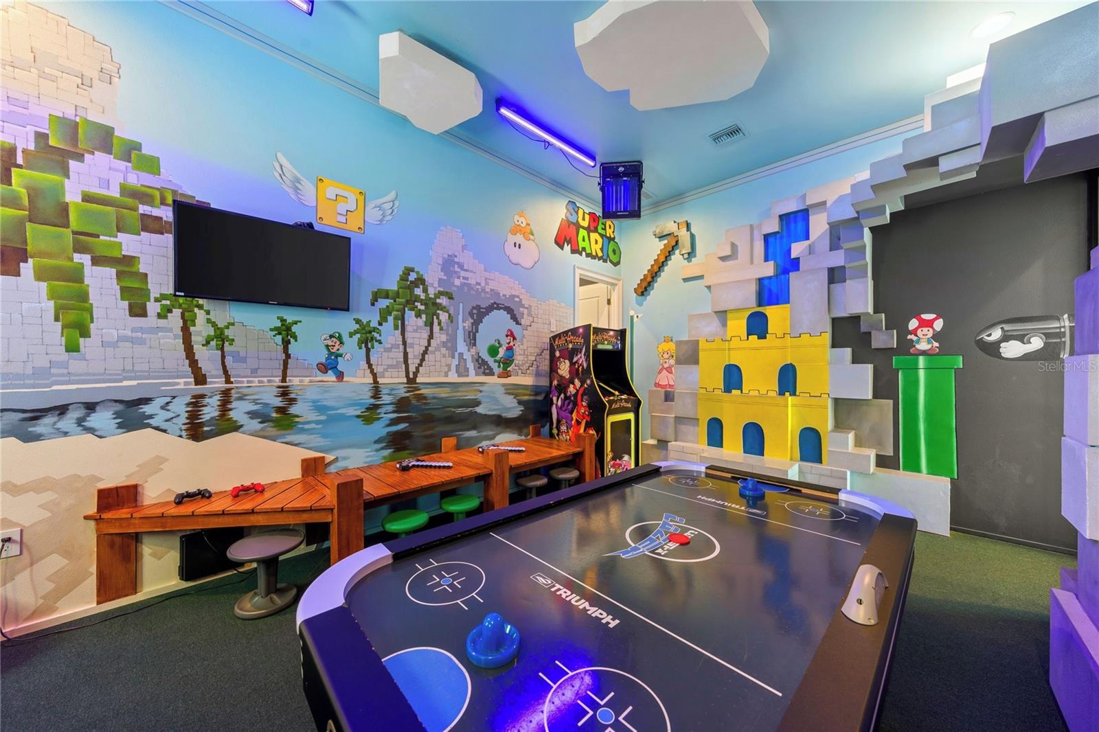 REUNION WEST VLGS NORTH - Residential