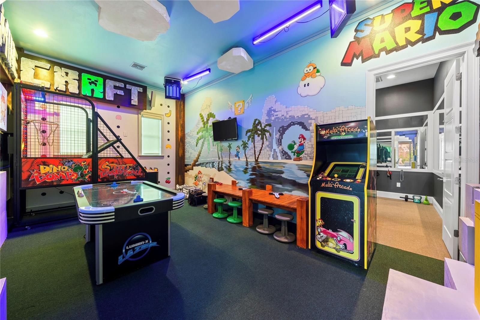 REUNION WEST VLGS NORTH - Residential