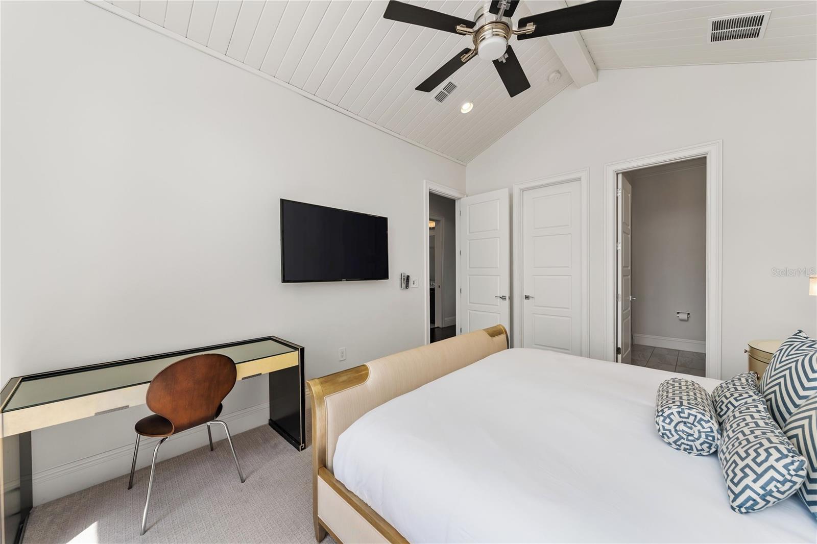 REUNION WEST VLGS NORTH - Residential