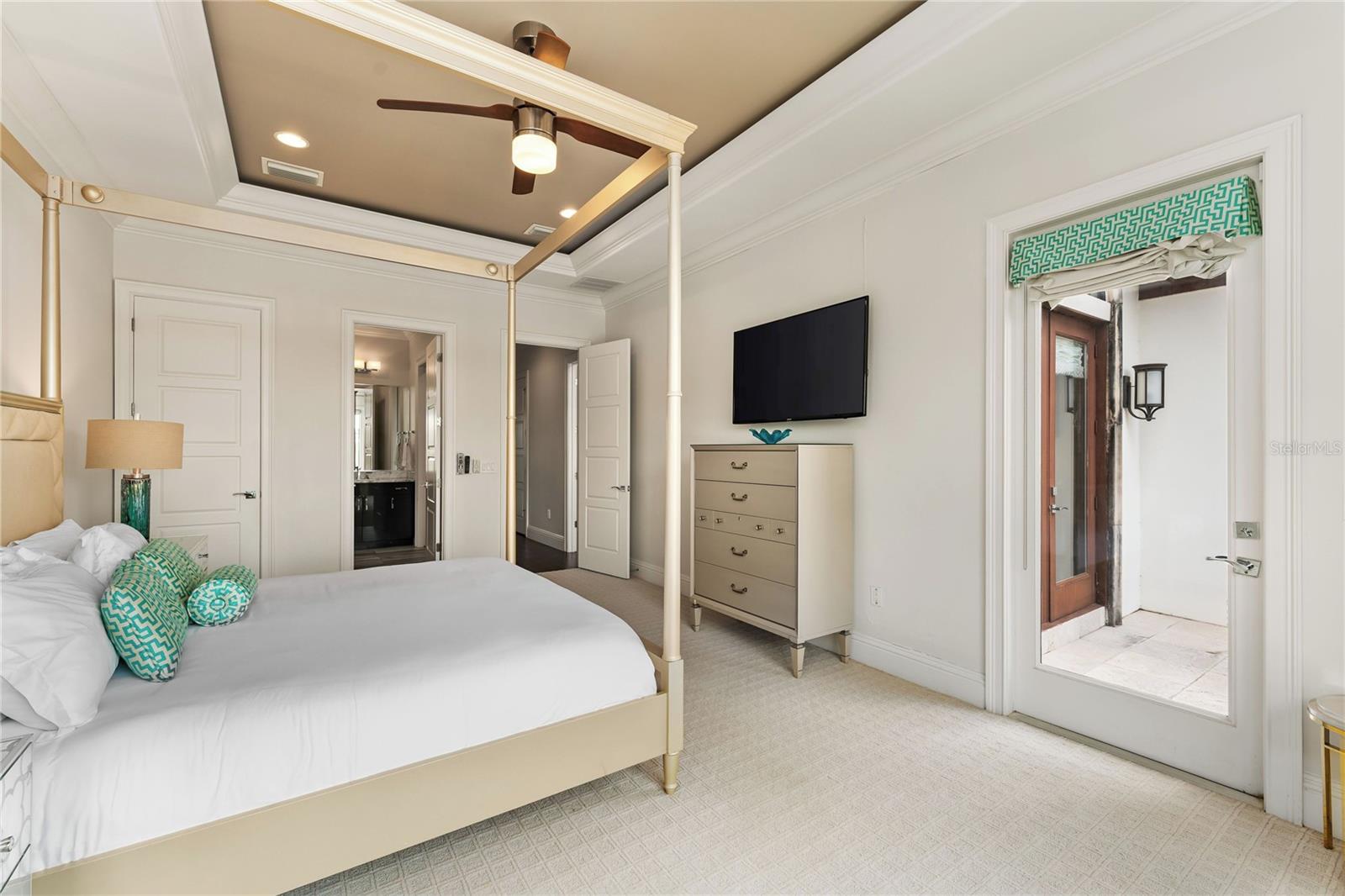 REUNION WEST VLGS NORTH - Residential