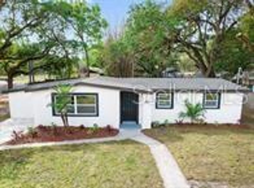 This Charming 3-bedroom, 2 bath home is located in the heart of the historical Old Seminole Heights. This property has a Mother in Law suite with a separate entrance and backyard, offering flexibility and potential for rental income. Don't miss out on this opportunity to buy your home today!