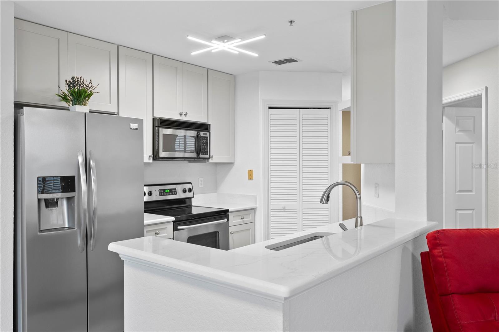 PARKCREST HARBOUR ISLAND CONDO - Residential