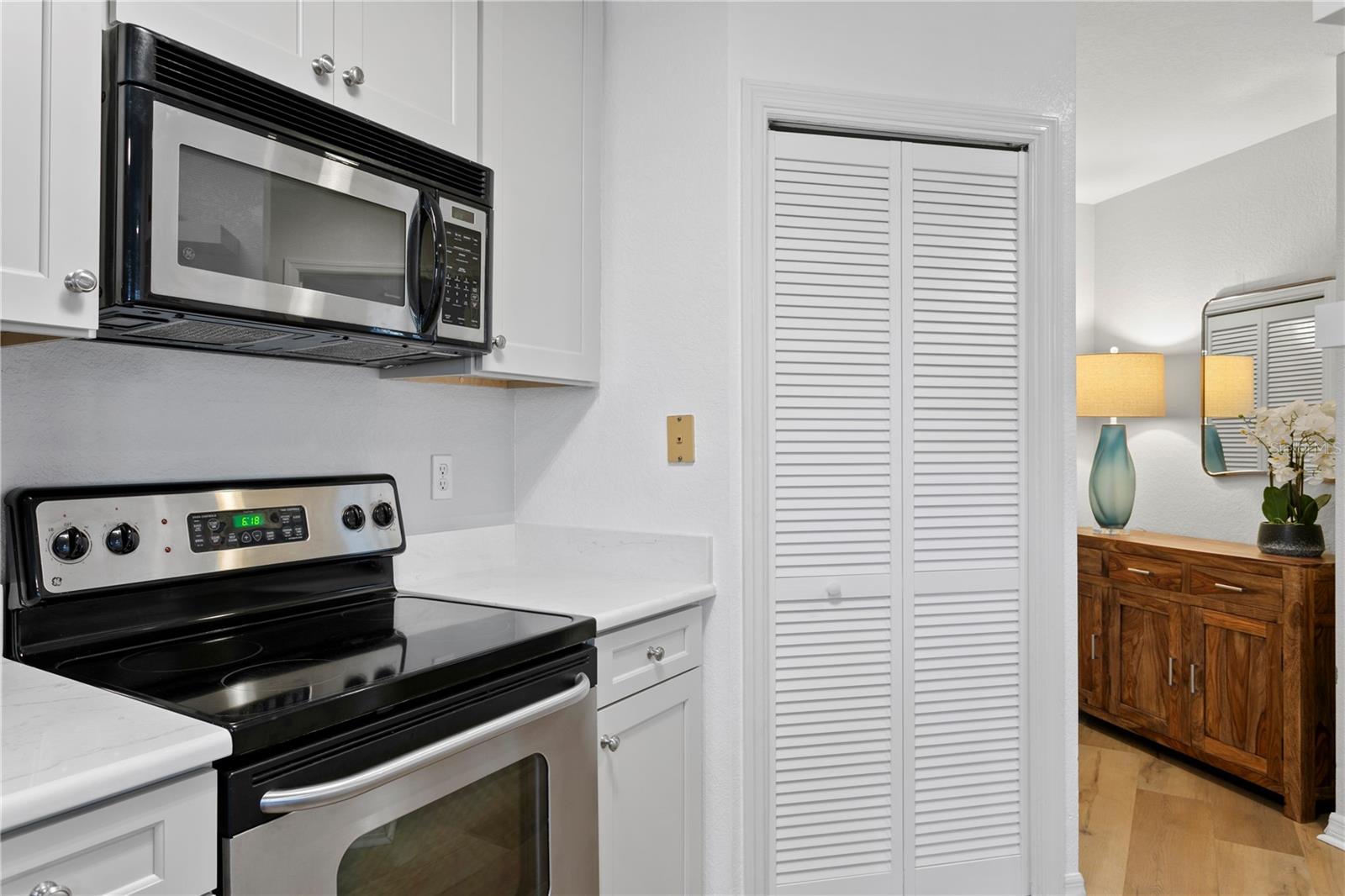 PARKCREST HARBOUR ISLAND CONDO - Residential