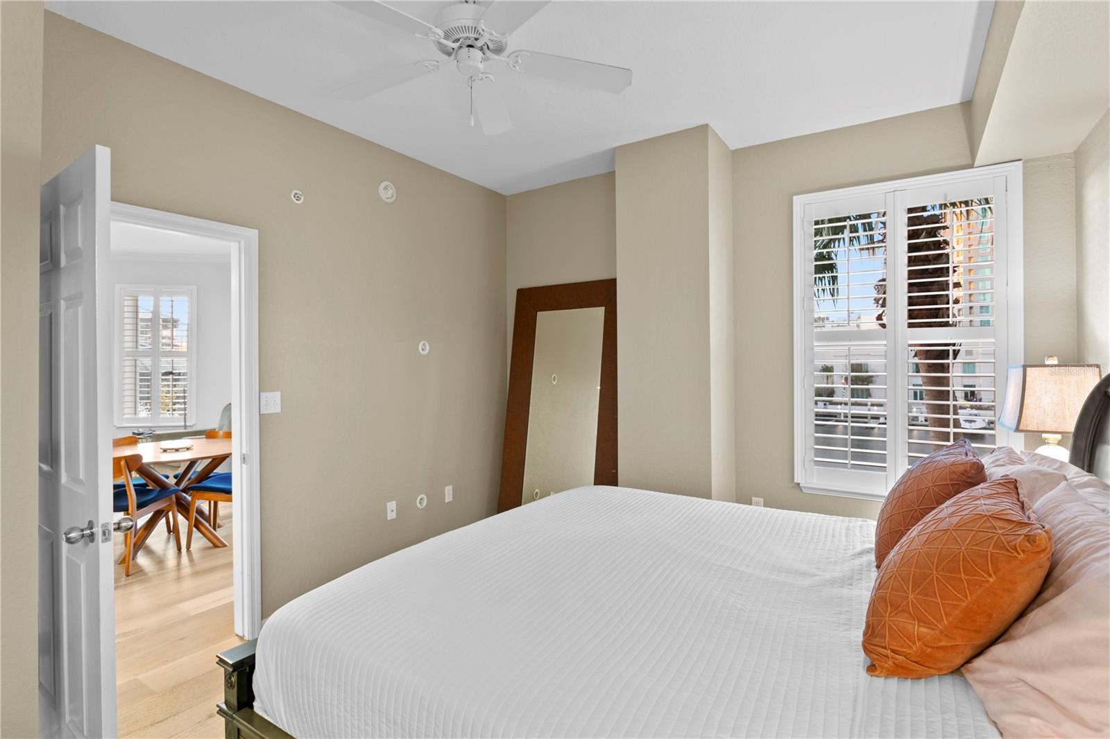 PARKCREST HARBOUR ISLAND CONDO - Residential