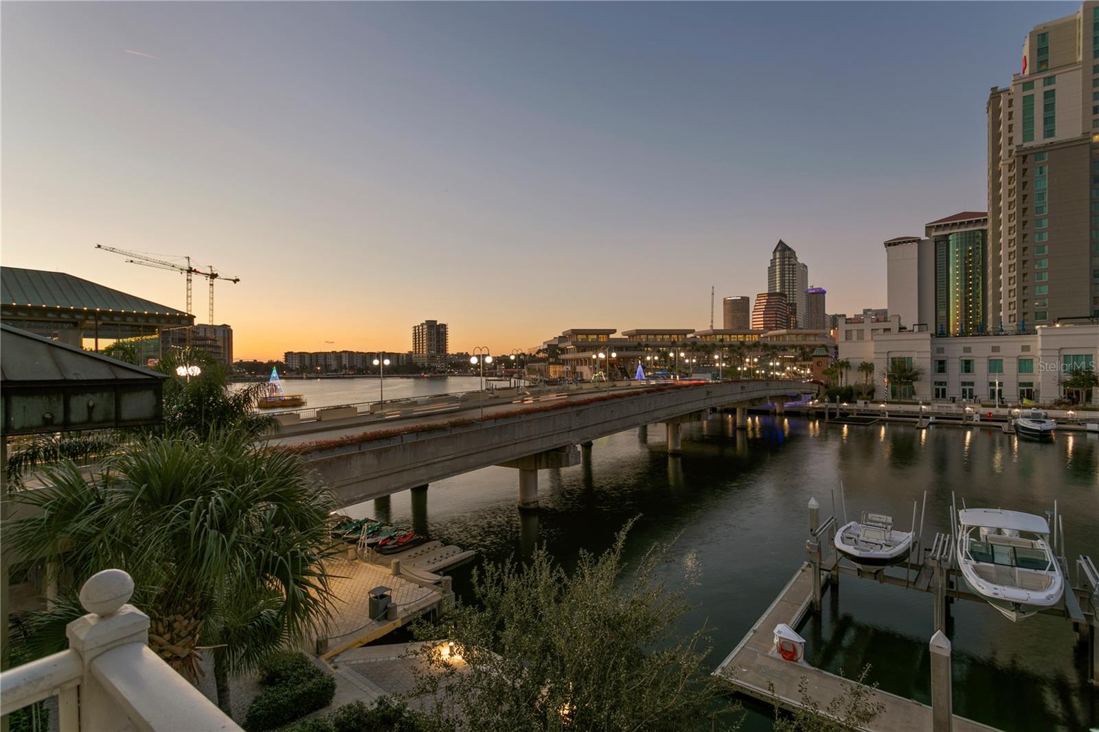 PARKCREST HARBOUR ISLAND CONDO - Residential