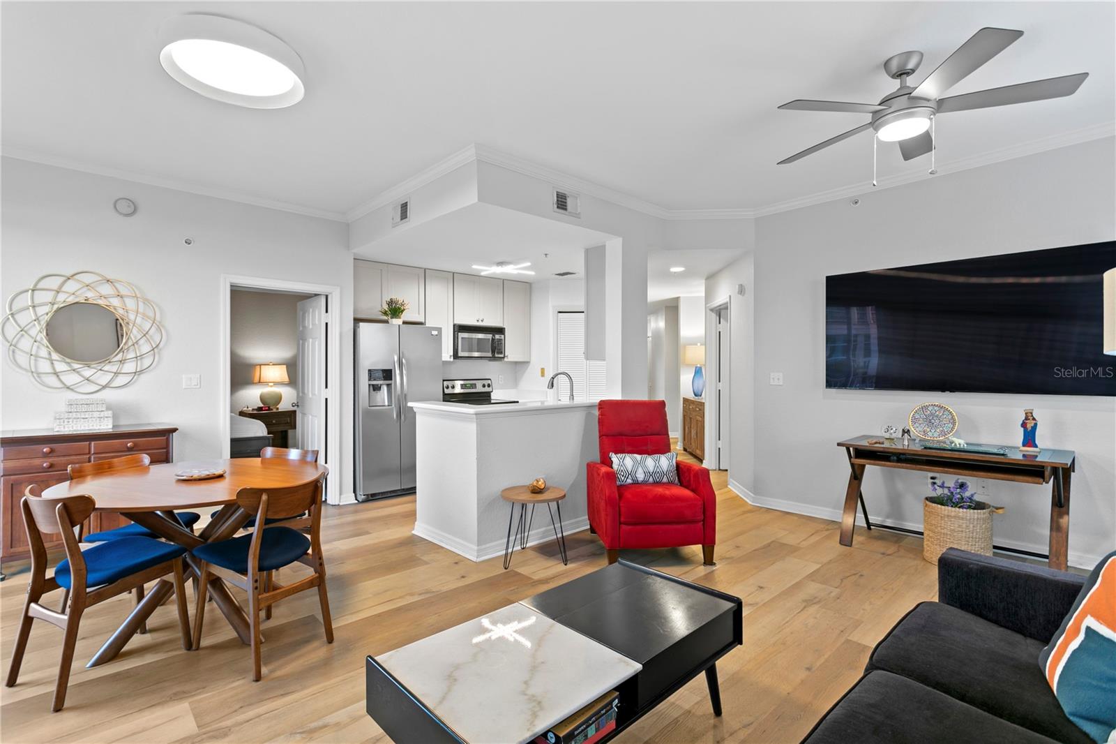 PARKCREST HARBOUR ISLAND CONDO - Residential