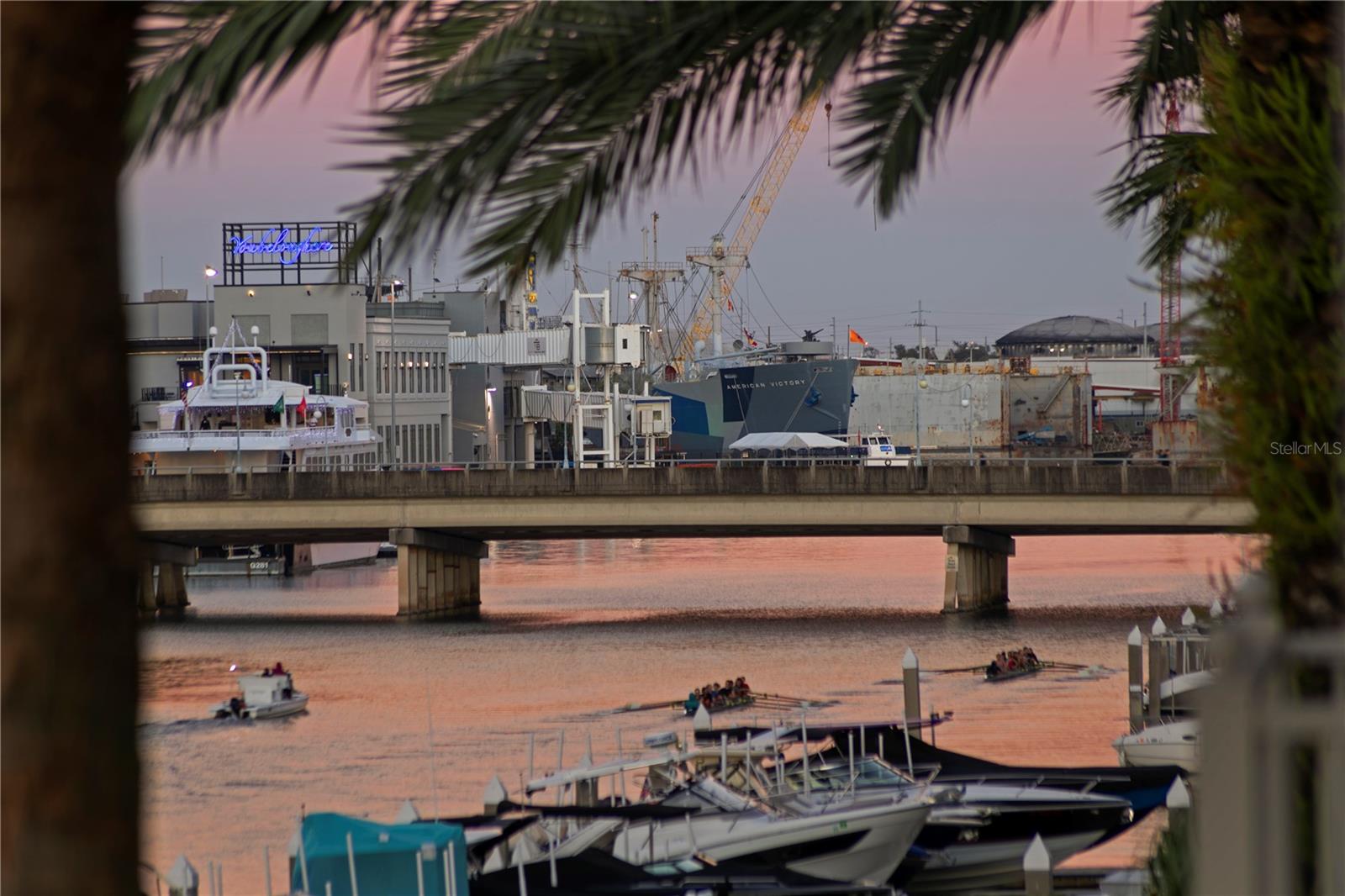 PARKCREST HARBOUR ISLAND CONDO - Residential