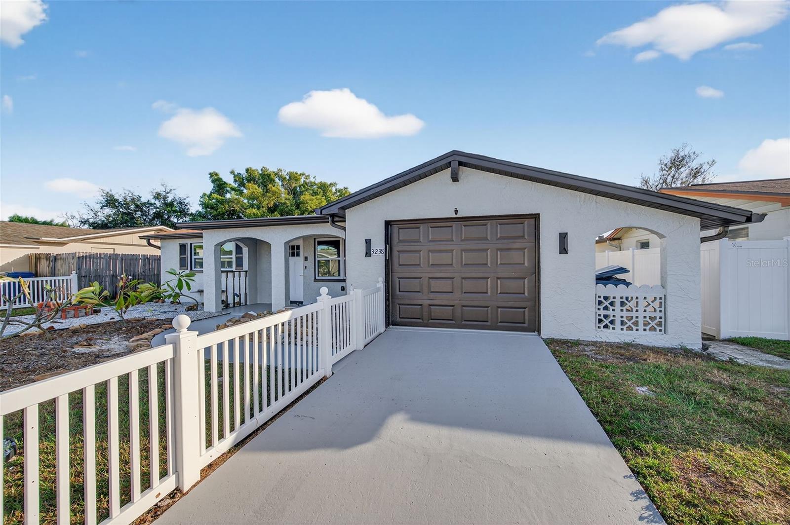 HOLIDAY LAKE ESTATES - Residential