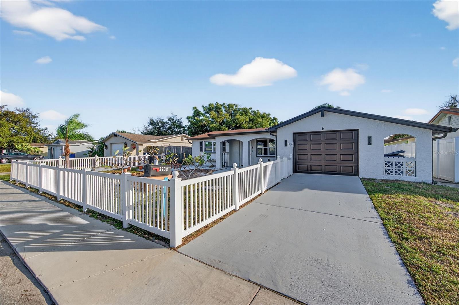 HOLIDAY LAKE ESTATES - Residential