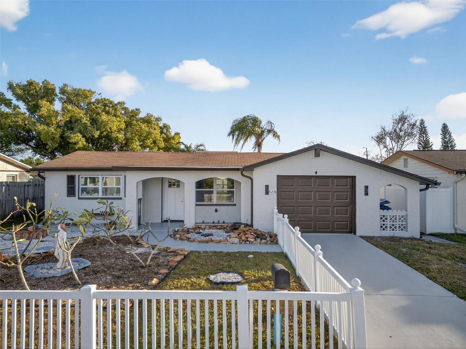 HOLIDAY LAKE ESTATES - Residential