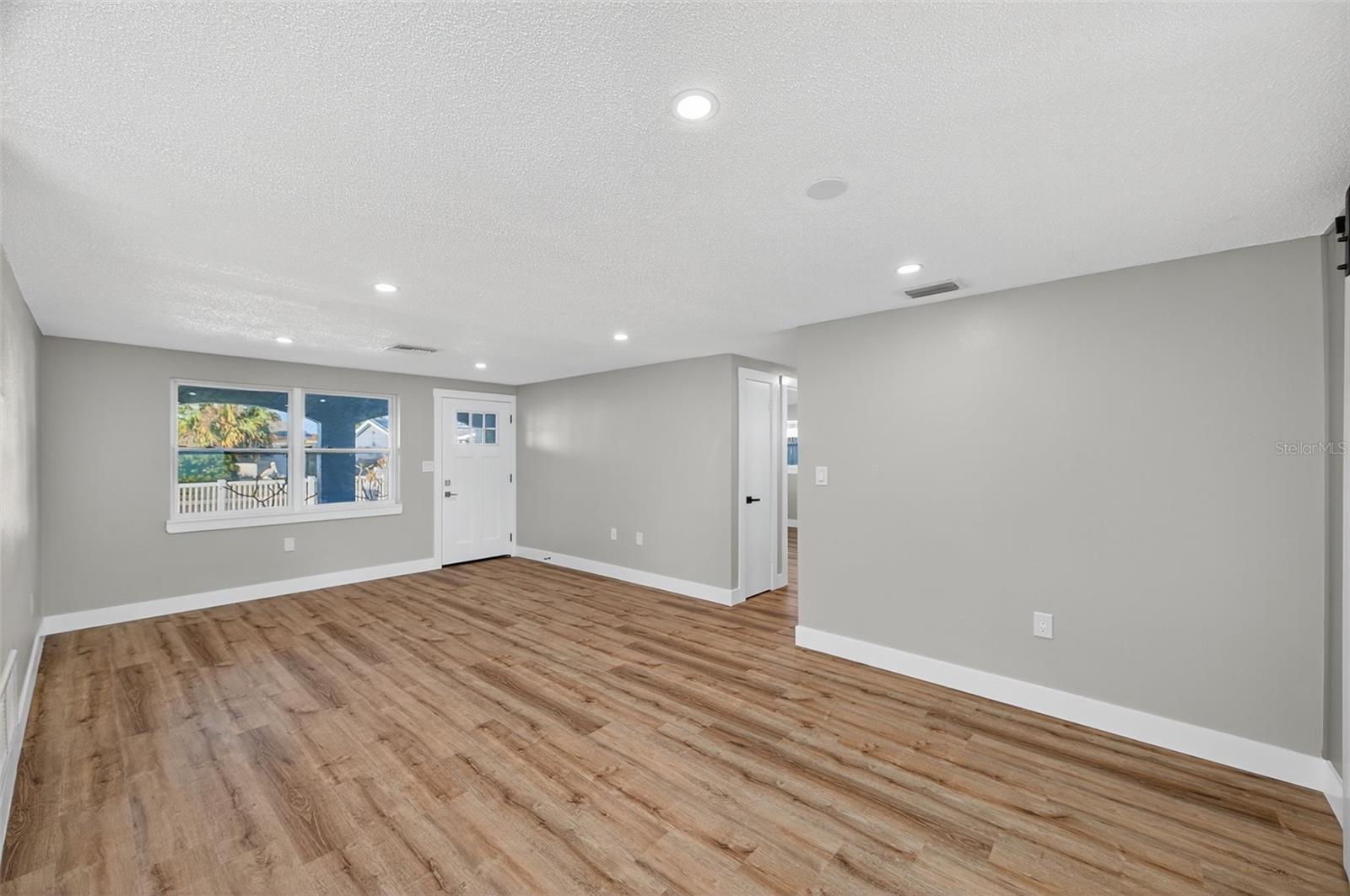 HOLIDAY LAKE ESTATES - Residential