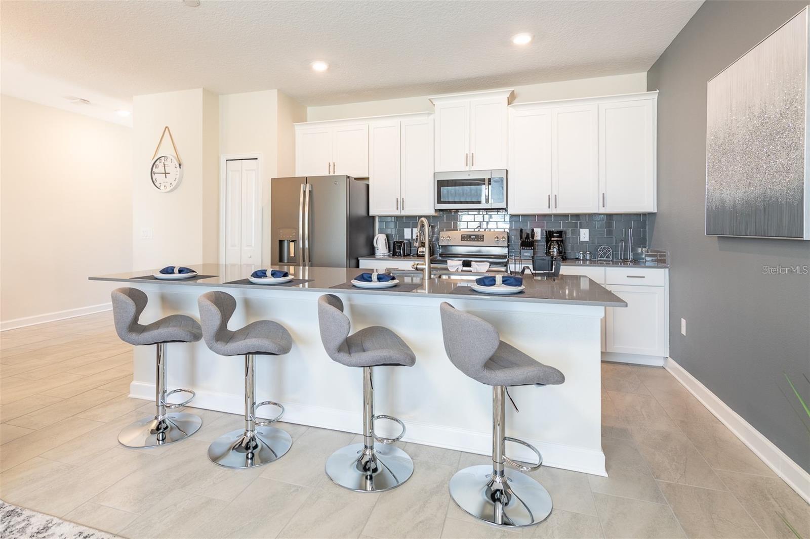 8993 CABOT CLIFFS DRIVE