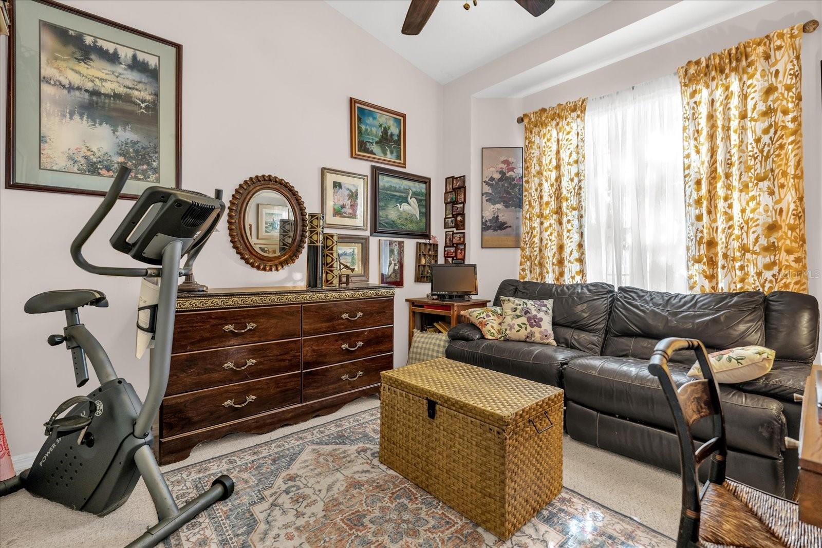 TOWER GROVE - Residential