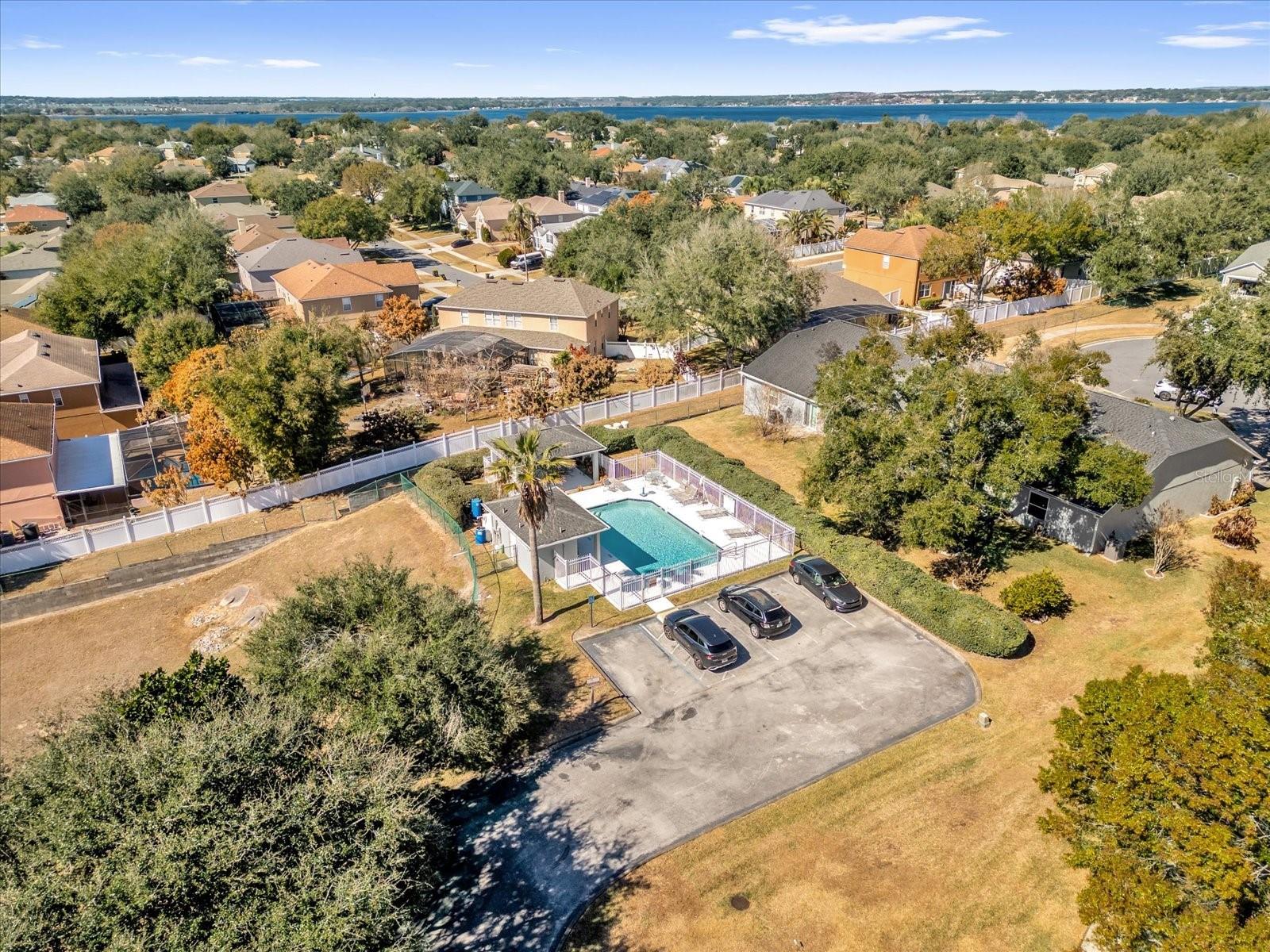 TOWER GROVE - Residential