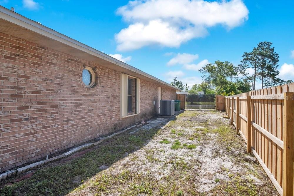 DELTONA LAKES UNIT 38 - Residential