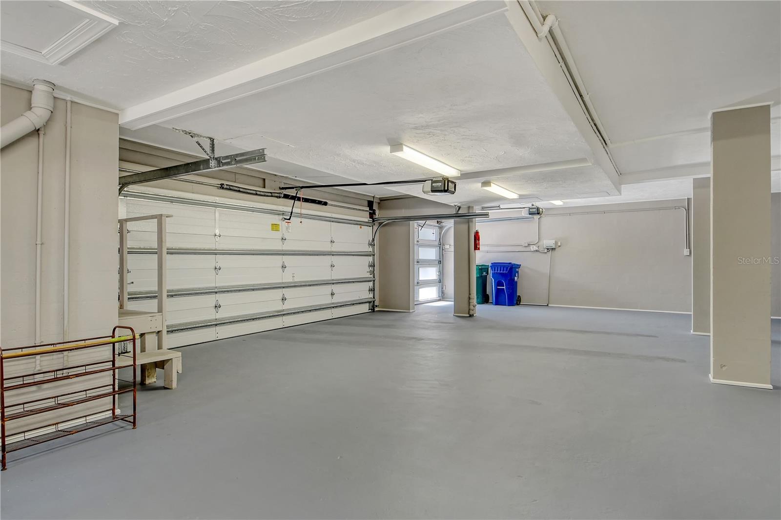 BAY ISLES - Residential