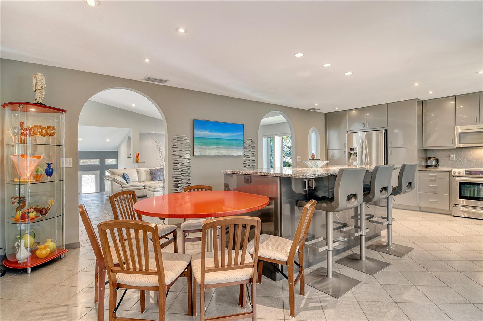 BAY ISLES - Residential