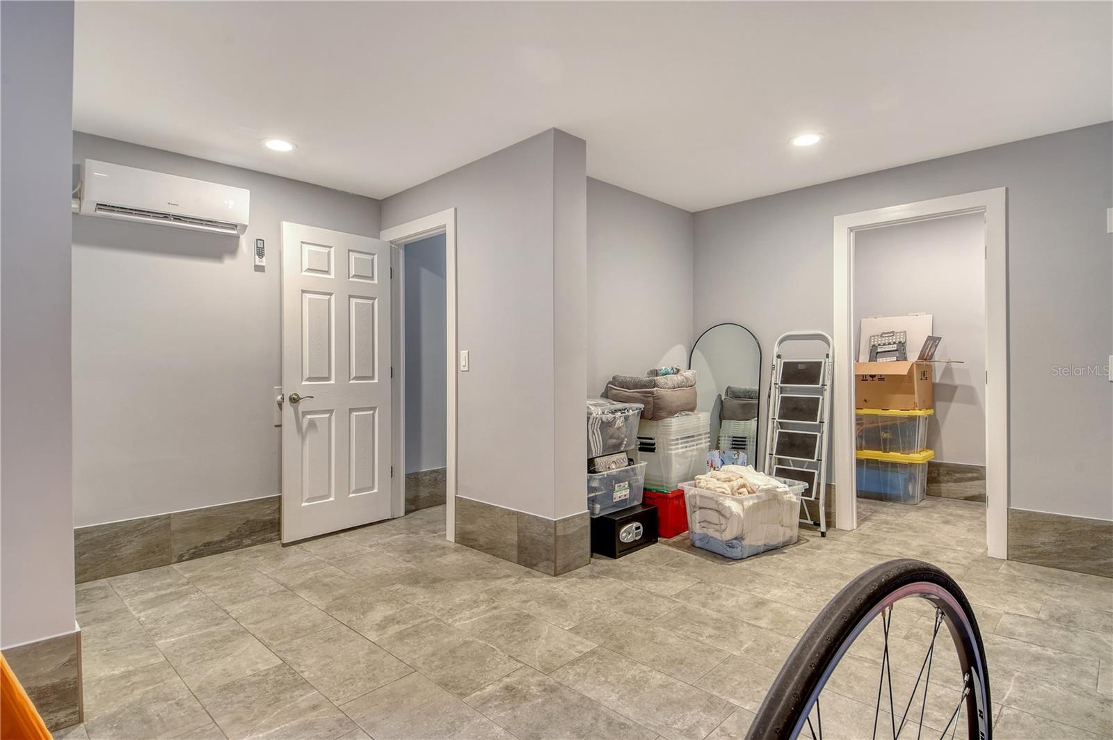 BAY ISLES - Residential