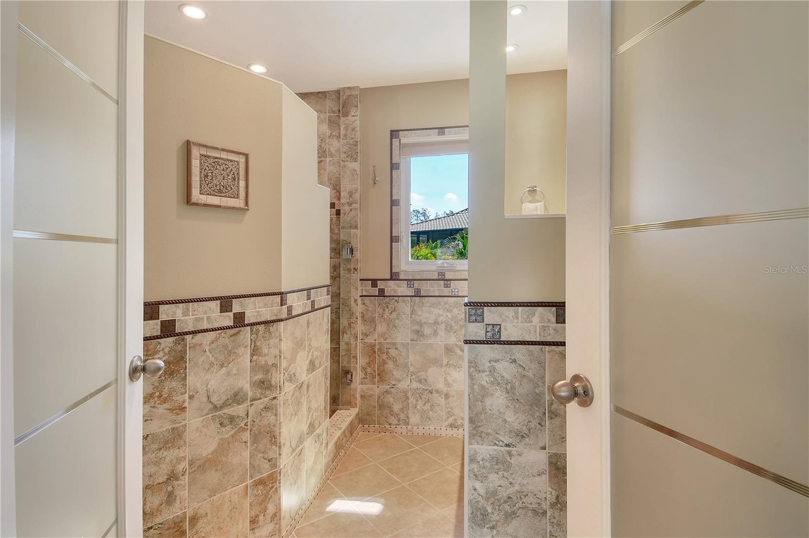 BAY ISLES - Residential