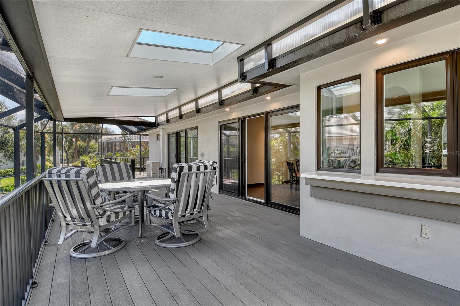 BAY ISLES - Residential