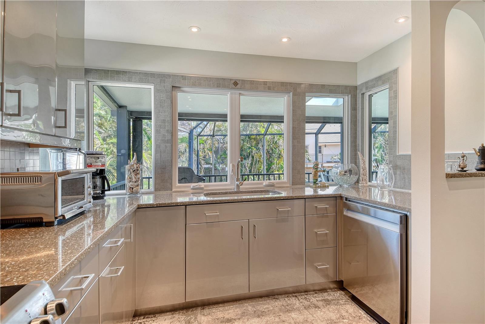 BAY ISLES - Residential